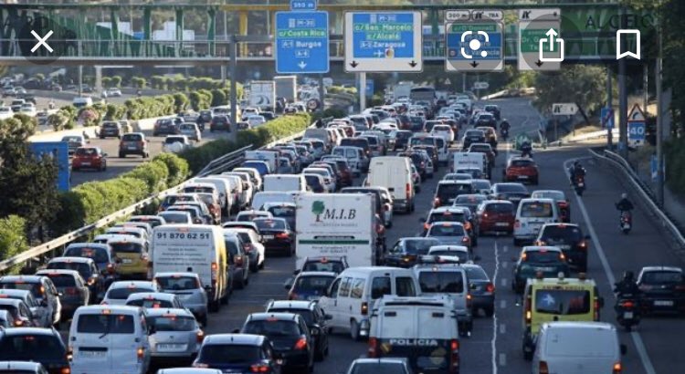 gonsaenzdemiera's tweet photo. ¿REALMENTE queremos volver a ESTO cuando todo esto haya terminado? 

OPORTUNIDAD de CAMBIO de MODELO: teletrabajo, carriles bici, zonas peatonales, transporte público de calidad...

Via @BrentToderian https://t.co/FZTNYkW6AO