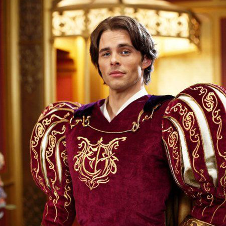 onehimboaday's tweet photo. Today's himbo of the day is Prince Edward from Enchanted! 🧸 https://t.co/VDPqctQrv0