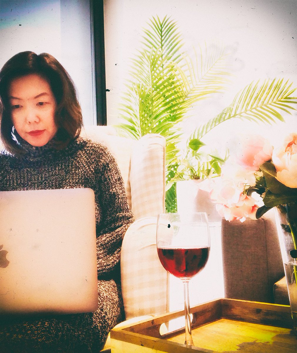 akellyauthor's tweet photo. Serious word crunching calls for strong wines. Book 2 in the Summer-Scipio trilogy is with my editor, and I'm currently writing Book 3. Plus... I'm organising an exciting #giveaway which I'll announce in the next couple of days 😎
#akellyauthor
#sequeltrilogy
#trilogy
#amwriting https://t.co/7wYBHpbljd