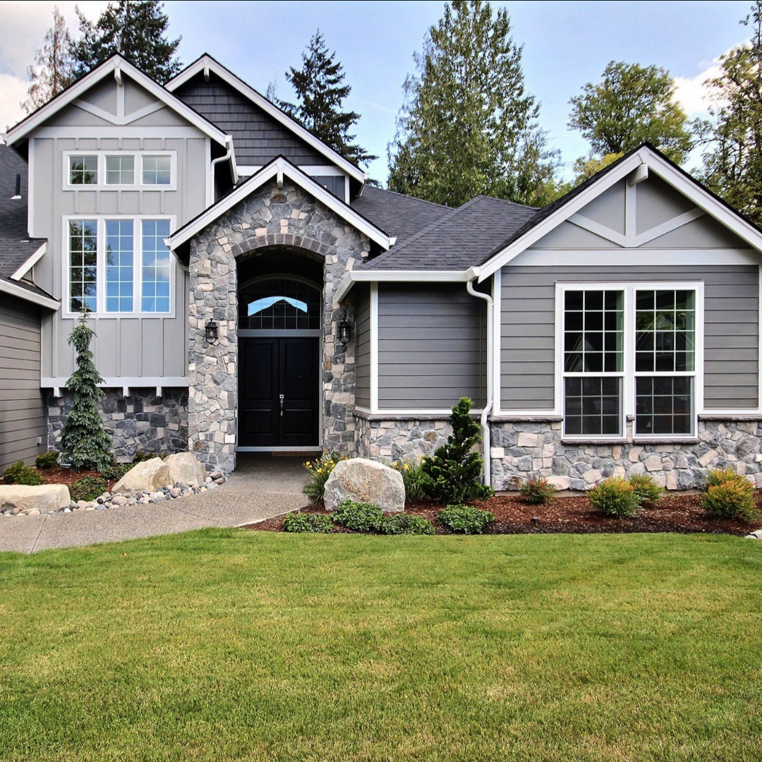 GoStraightLine_'s tweet image. Traditional and timeless. Sleek and strong. James Hardie Fiber Cement. 👍 #MyHardieHome #HomeExterior #HomeSweetHome #NeutralColor #LocalPro #SidingContractor #InstaHome 🛠️