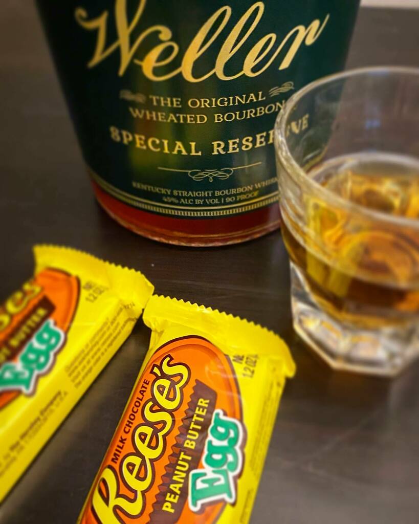 FL_ScotchLover's tweet photo. Easter brunch is a little different this year... Cheers! 🥃🐣
•
•
•
#easter #easteronlockdown #easterbrunch #bourbon #whiskey #buffalotracedistillery #whiskeyandchocolate #reeseseggs #reeses #weller #wellerbourbon #justthetwoofus #sundayvibes https://t.co/JCPQtWvUp3 https://t.co/RL9j930h0i