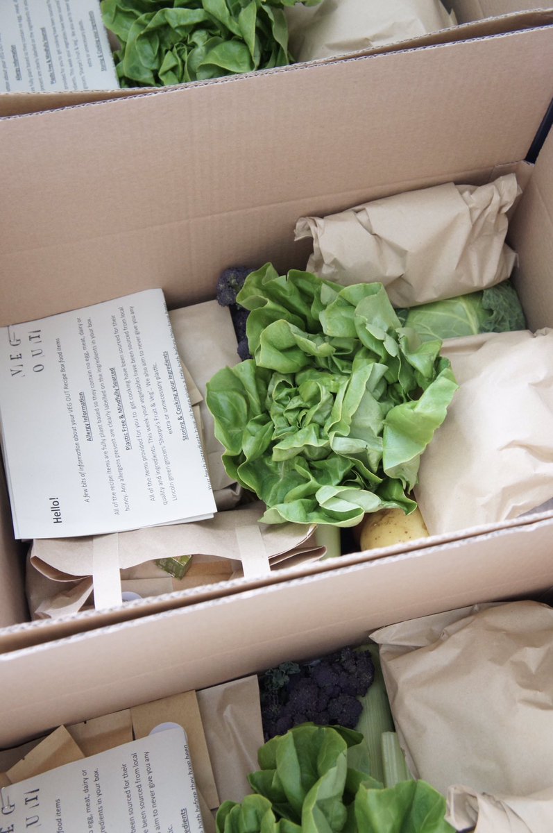 eatmoregoodstuf's tweet photo. Lots of #rationboxes packed up and delivered today.. with fresh veggies from our local supplier.. boxes for delivery next Sunday are now available to order and it’s gonna be a good one! #lincsconnect #lincoln #vegan #recipebox https://t.co/AAYwAG7plw🌱🌱 https://t.co/F7X8BaqysW
