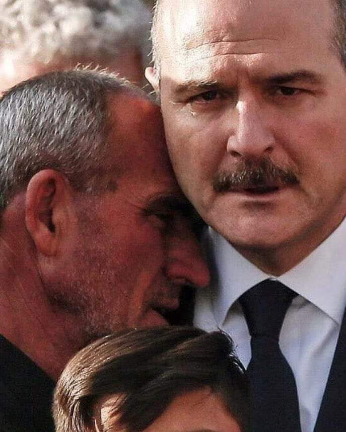 KemalUgrlu's tweet photo. PKK’yı bitirdi.
FETÖ’nün şah damarını kesti.
Devlet tanımazlara iliklerine kadar devleti hissettirdi.

Süleyman Soylu göreve!

O istifayı kabul etmiyoruz.

#SoyluGöreve #sueleymansoyluyalnızdeğildir https://t.co/ZiZmX46CSb