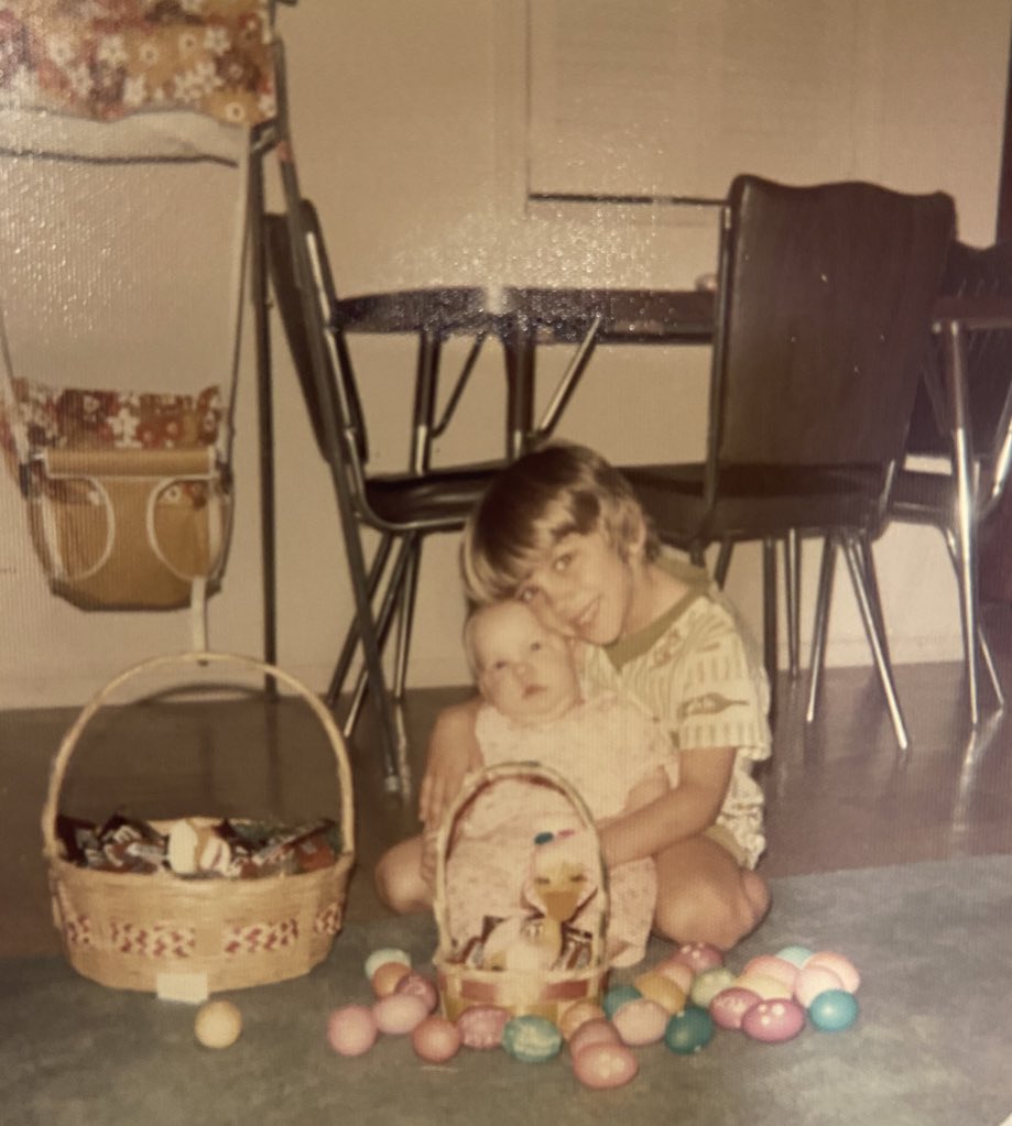 jessicainscore's tweet photo. My 1st Easter as a #chunkychick in Memphis with my big brother & best friend 💕 3800 block down on Jackson Ave 👌🏻 https://t.co/q8g1PEFWbt