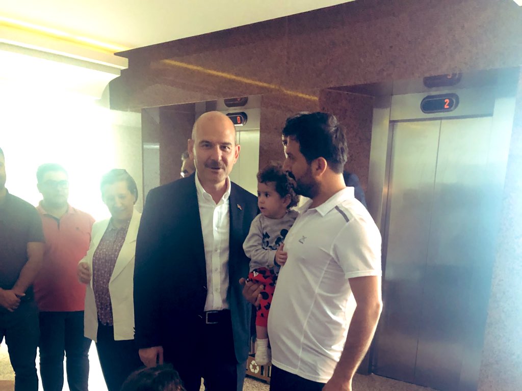 R.T.Erdoğan: Halkın gücünün üstünde bir güç tanımadım. 
Halkın kabul etmediği bir istifayı Sayın Devlet Başkanı' mız <a href="/RTErdogan/">Recep Tayyip Erdoğan</a> da kabul etmeyecektir İnşaAllah. <a href="/suleymansoylu/">Süleyman Soylu</a> #SoysuzlaraBirSoyluYeter #SoylununYanındayız