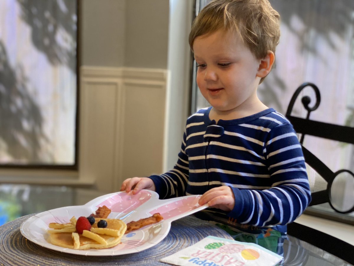 WendyHCastillo's tweet photo. We made bunny pancakes this morning &amp; Olivia said, “Hey, send that to Ms. Ortega for the family challenge.” Happy Easter, Ms. Ortega!  🐇! @BiselvaOrtega @philbcastillo https://t.co/jmgM5QTuWV