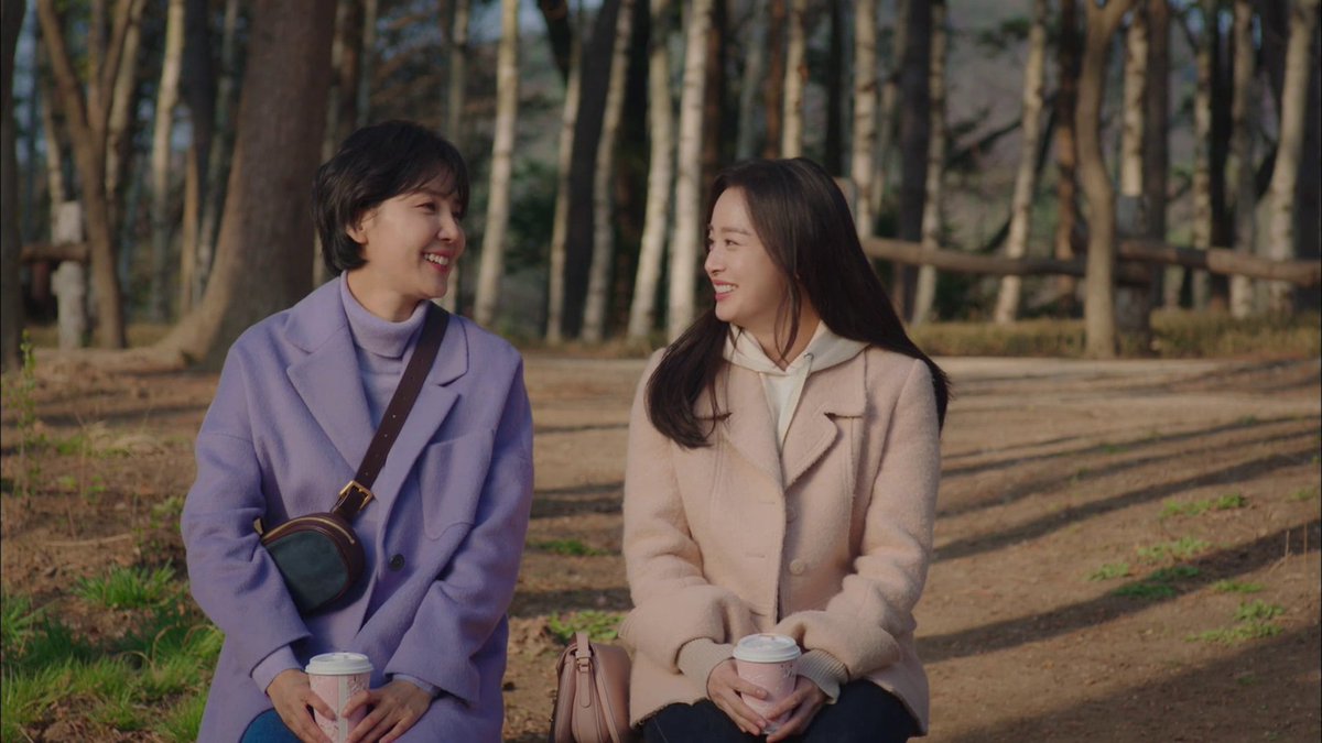 NetizenDrama's tweet photo. she is seriously the best best friend 😭❤️

#HiByeMama https://t.co/L8X9fLe2Fq