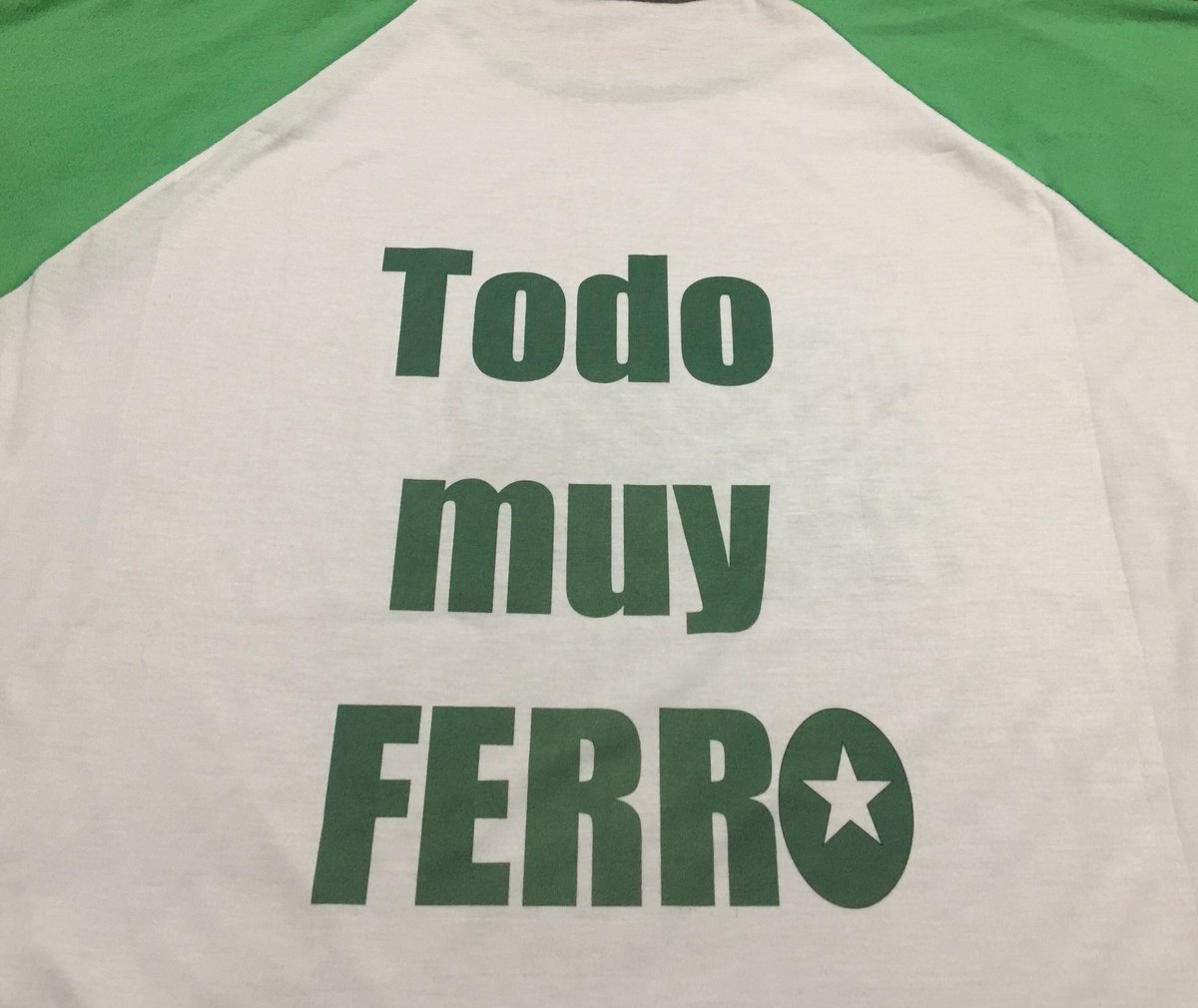 ElShowdeFerro's tweet photo. Se va la tercera de las #RemerasSDF.
No te quedes afuera 💚
Para participar:
-Seguinos y dale RT.
-Arrobá a un amigo para que nos siga.
También podés participar en Instagram y tenés doble chance!
Y listo! 
#Ferro #Fco #QuedateEnCasa . https://t.co/3Fvyf8MU6j