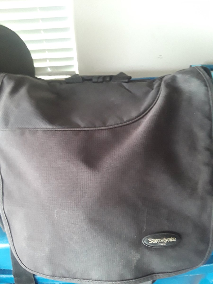 The day I left the cab company I tossed my work bag in my garage and haven& #39;t looked at it since. But today I& #39;m cleaning my garage so I think it& #39;s time to dispose of it. But first, we& #39;ll go through the contents for posterity& #39;s sake. This bag was along my side every night.