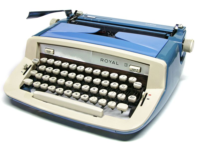 pauljoiner's tweet photo. I argued with my dad for a week,"I will NEVER EVER need to type in my life!" He was insisting I took Typing 01 in high school and all I wanted is to use my electives to sing and act! And now, type everyday, all day! Silly me! Thanks Dad! #classof75 #IBMselectric #Royal #IBM #dad https://t.co/VxoeuKXqzL