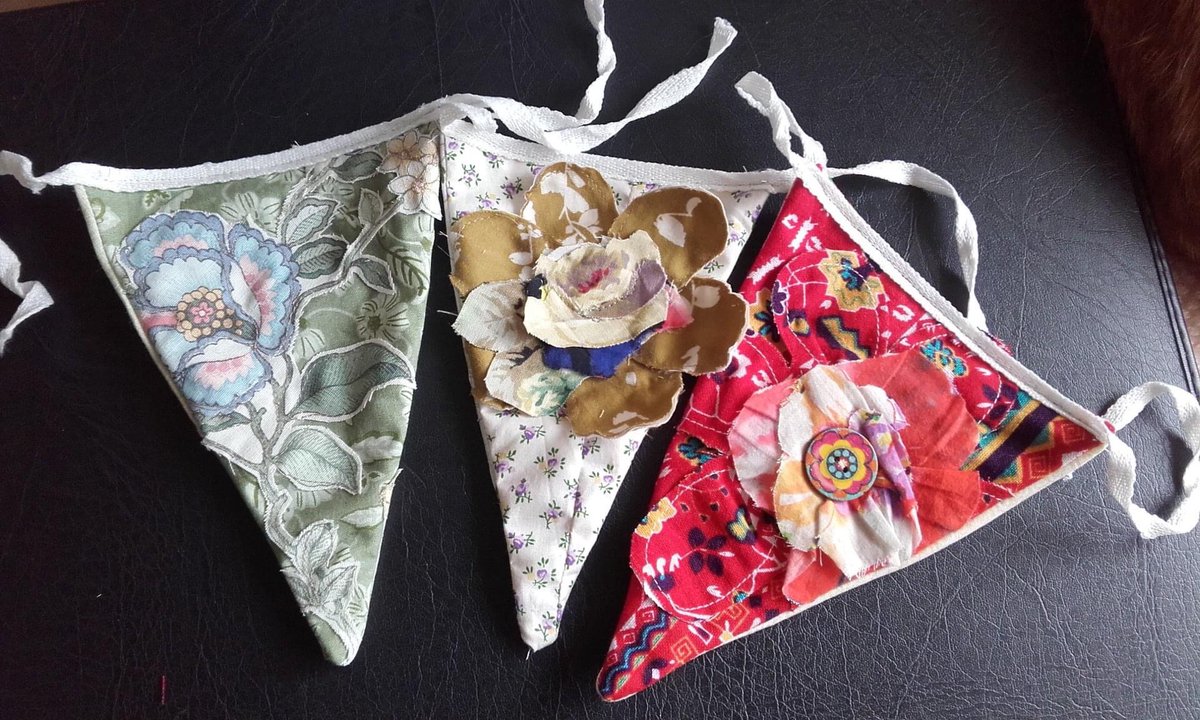 BuntingCumbria's tweet photo. Some amazing bunting being created 💕😊🌈 @ElspethDesert @ManleyJoanna @ppsswebsite1 #cumbria #Cumbriawellbeing #Cumbriacreativity 🌈😊💕 https://t.co/egsBxPZLSF
