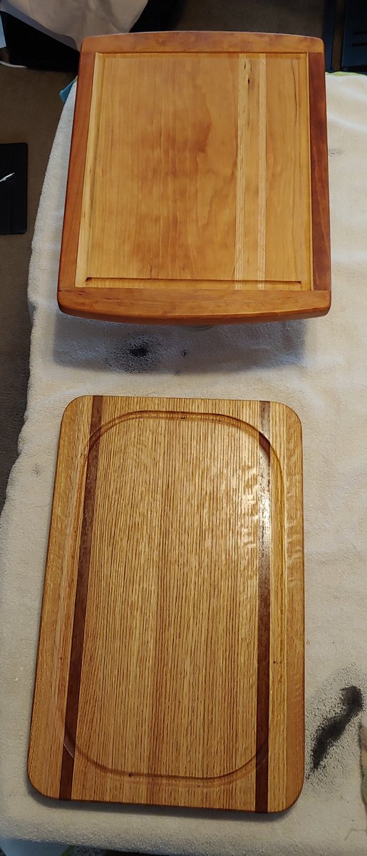 ramset12019's tweet photo. Been staying pretty busy during this quarintine time in my shop everyday just a few things I've been doin and selling , can't keep up once I starting the cutting boards https://t.co/YXKHZJbt8m
