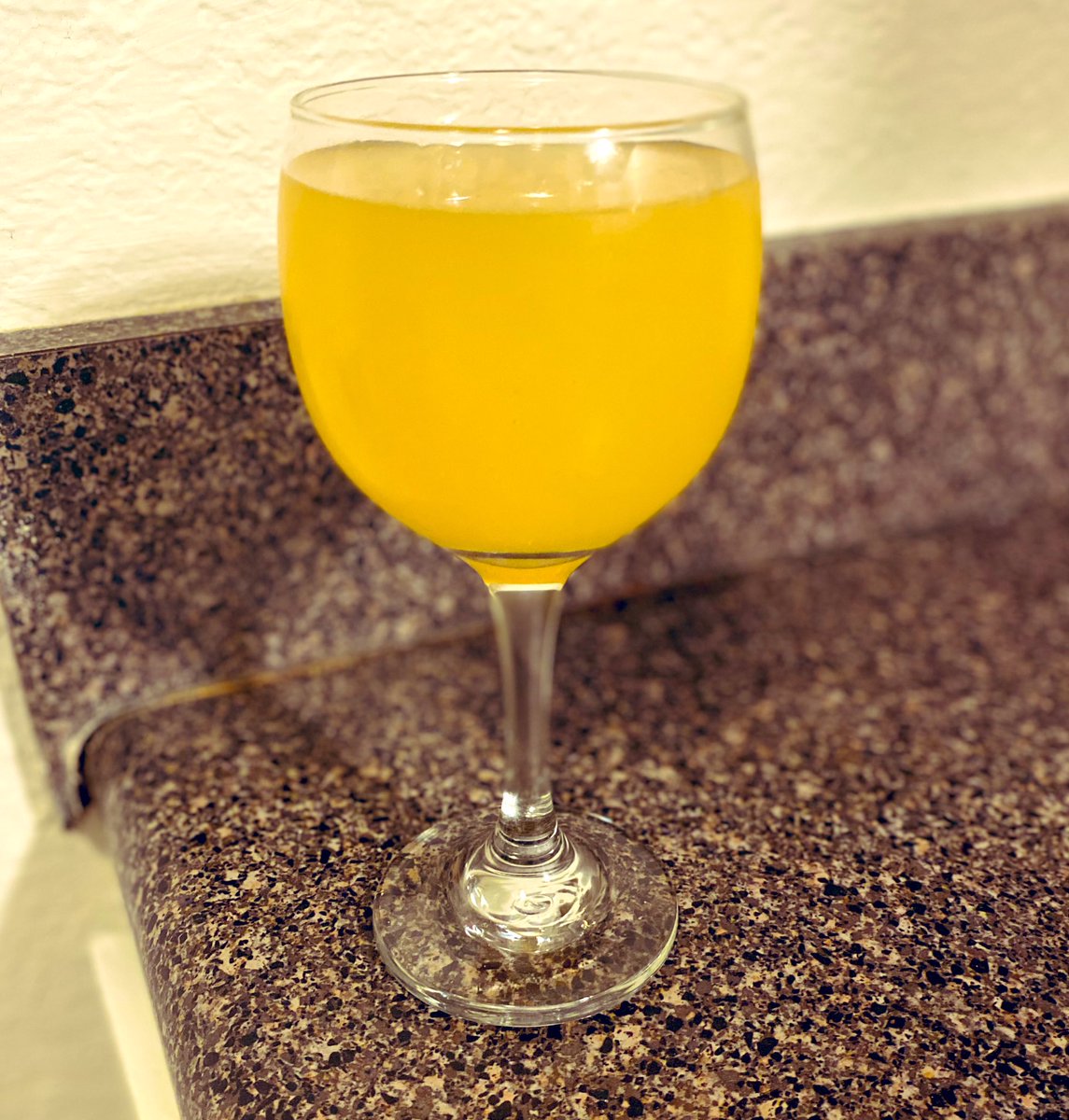 mervkneauxs's tweet photo. Moscato 
Peach Schnapps
Sweet &amp; Sour Mix
Pineapple Juice 
#MixedByMerv, #TheDrinkAssassin 🔪 you can call this A SAVAGE SANGRIA https://t.co/42tRyubhBd