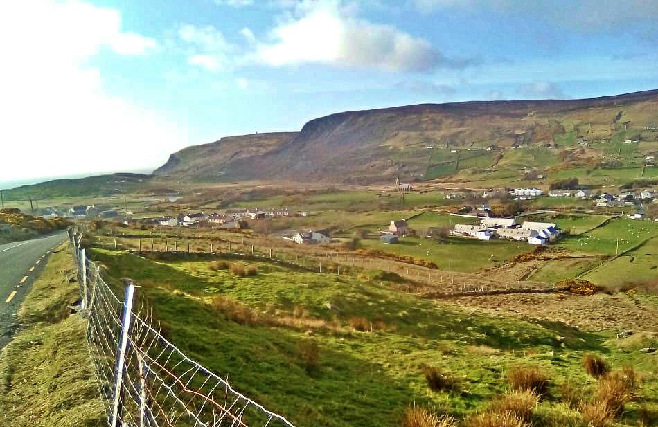 ScenicDonegal's tweet photo. Cáisc Shona Daoibh.
Wishing everyone a happy and peaceful Easter.

#Staysafe #StayHome #DontCancelPostpone
https://t.co/sges7SPM4M https://t.co/uEUuX3pWrJ