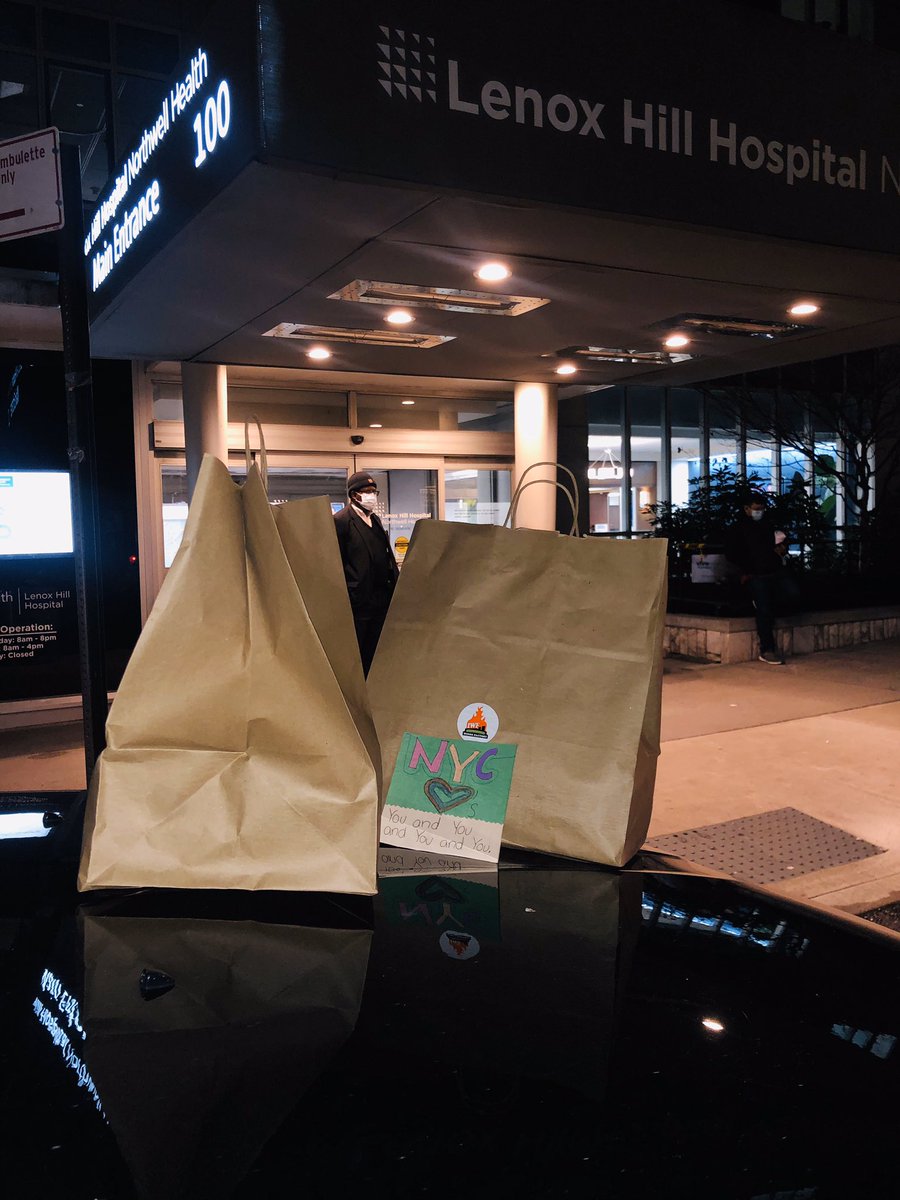 iwfnyc's tweet photo. Our patron reached out to us because she wanted us to donate food to her nurse friend.When we got in touch with that nurse friend to coordinate delivery she was off that night but still wanted us to send the food for her team to cheer them up #HealthcareHeroes #nyc #grateful4you https://t.co/HjGKo6KojJ