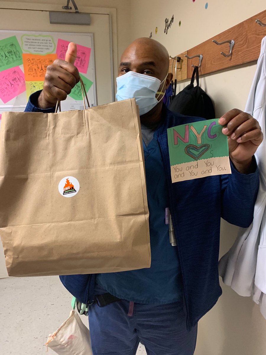 iwfnyc's tweet photo. Our patron reached out to us because she wanted us to donate food to her nurse friend.When we got in touch with that nurse friend to coordinate delivery she was off that night but still wanted us to send the food for her team to cheer them up #HealthcareHeroes #nyc #grateful4you https://t.co/HjGKo6KojJ