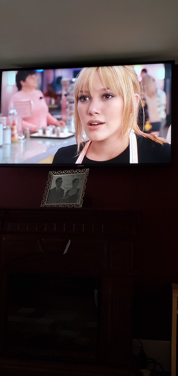 MullarkeyGirl's tweet photo. "Never let the fear of striking out keep you from playing the game." @HilaryDuff #acinderellastory #nostalgia #memorylane #quotingthewholemovie https://t.co/663Glgsz4h