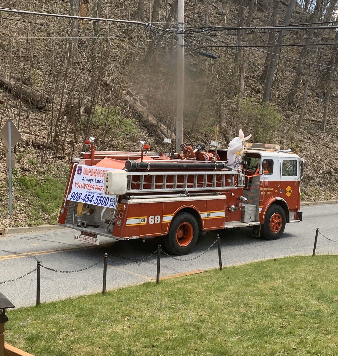 RichHay2's tweet photo. 94 Fire was happy to bring some joy to kids of all ages yesterday by bringing the Easter Bunny to Pburg on the back of Reserve Eng. 68. Thanks to everyone who made it possible!!
Also took the opportunity to do a little recruiting!! https://t.co/4UBAWU7nk2
