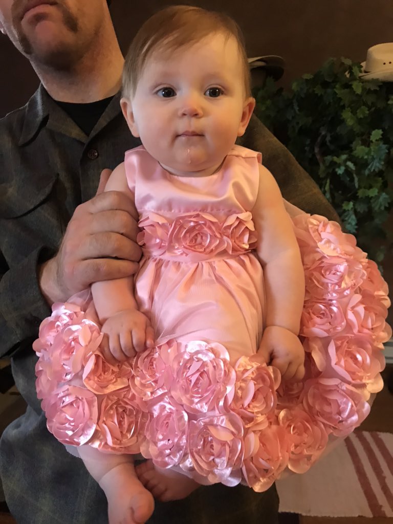 _cassi_jo_'s tweet image. #HappyEaster 💕🐇🐣