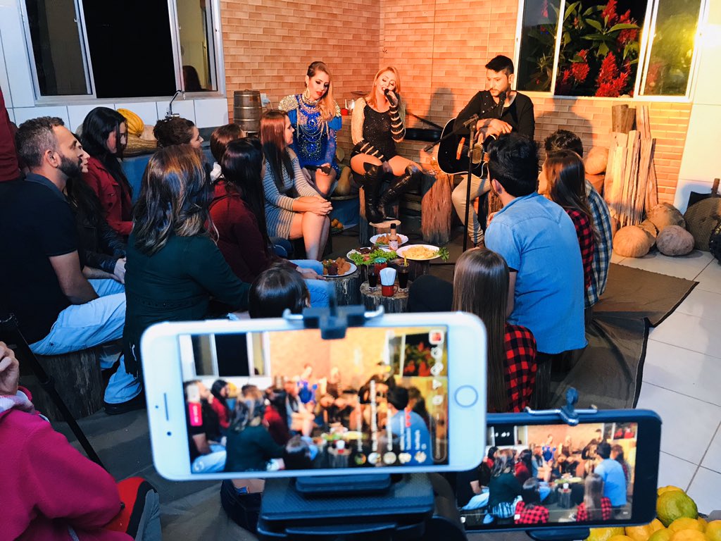 Sobre a live de hoje, foi simplesmente maravilhoso, obrigado a todos vocês que acompanharam 😉🥰❤️.
#marciaemaciel #noivadocordeiro #live #aovivo #keilagaga #sertanejo #duplasertaneja #musicasertaneja #music