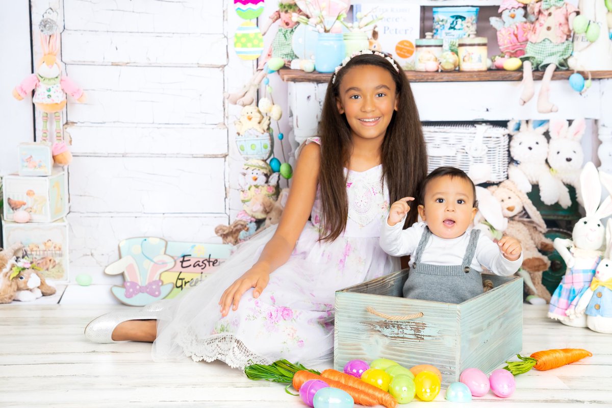 Olivia_Ann_Lott's tweet photo. Happy Easter βοΈπ°π£ππΌ #oliviaannlott #johnnylott #Easter2020 #QuarantineEaster https://t.co/RWTQELhcst