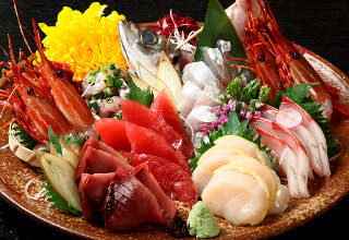 04月13日 11 32 4 13 月 本日よりランチ営業始めました 唐揚げ定食700円 餃子定食 700円 ホルモン定 Twitter 出目金 04 13 福島市の居酒屋 和風居酒屋 恋する出目金