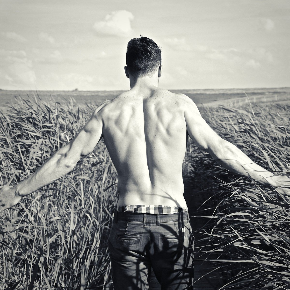 Jett is #socialdistancing this #Easter2020 Be like Jett. Stay home. #thetritonseries #paranormalromance #topless