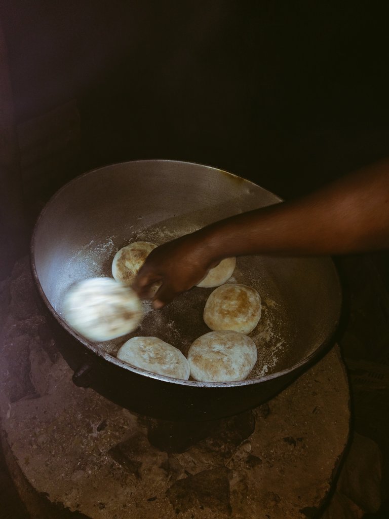 vadana59's tweet image. Foooooood #localstyle