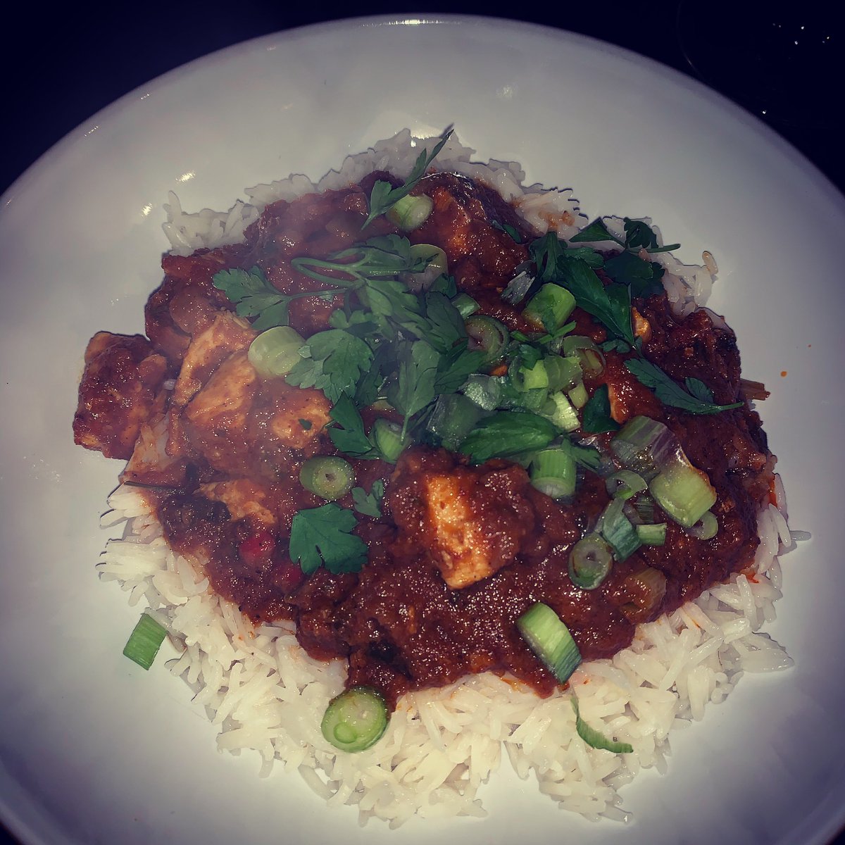 BlindTasters's tweet photo. My take on Goan vindaloo, the 'vin' coming from 'wine' and the 'd'aloo' from 'of garlic' (thank the Portuguese) https://t.co/SuoWviiezn