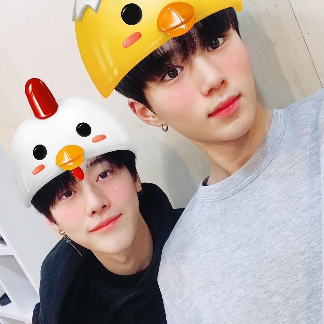 • YONGSEO ( Yongha x Junseo )Oui ent. kings. Long time besties. Cute... okay sometimes hot. They& #39;re always slay. Tickle ~