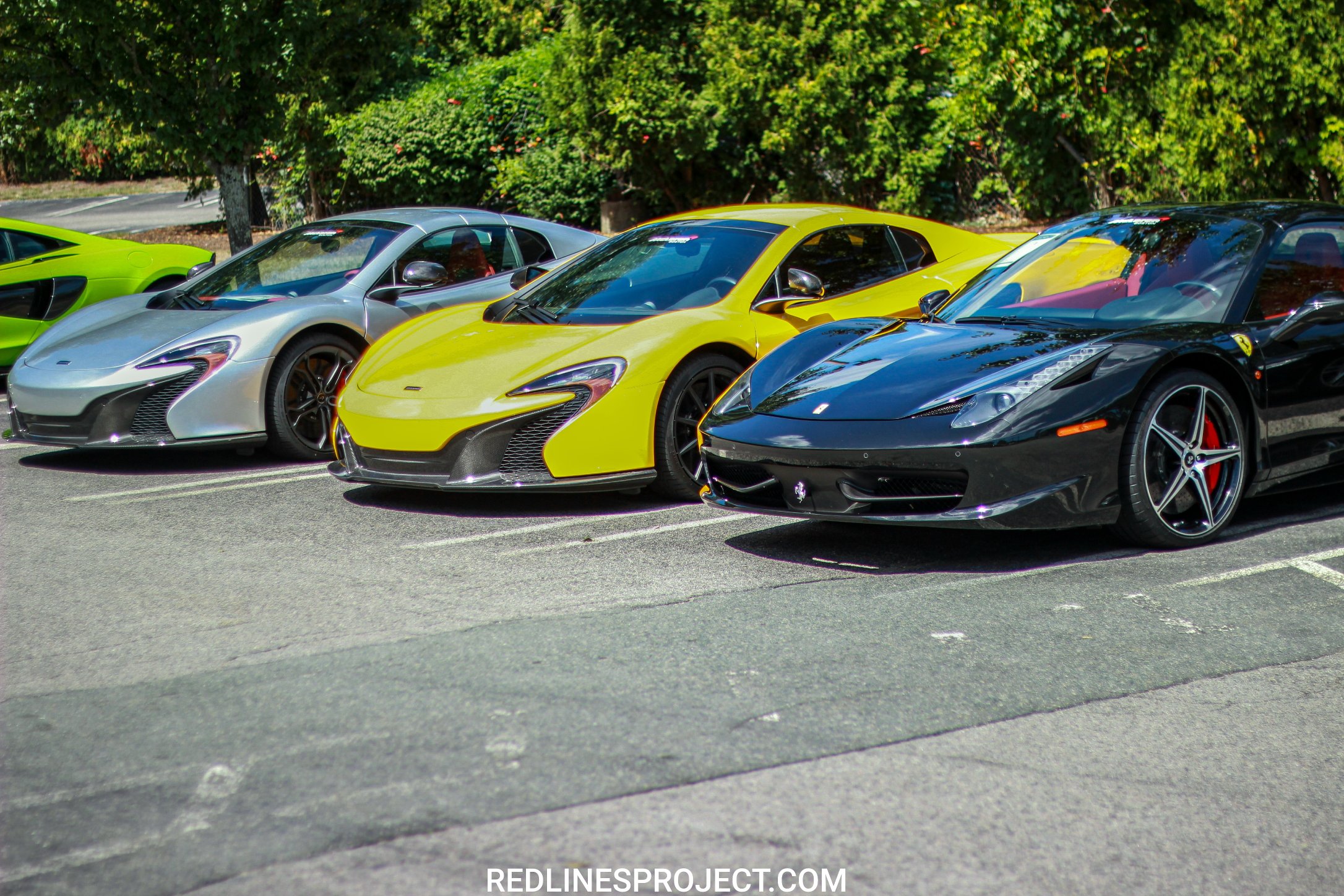 Redlinesproject Supercar Sunday Lined Up T Co Djjchmjf2p Link In My Bio Redlinesproject Ig Ferrari 458italia Mclaren 650s Supercars Cars Automotive Photos Photography Blogging Blogger Canon Instagram