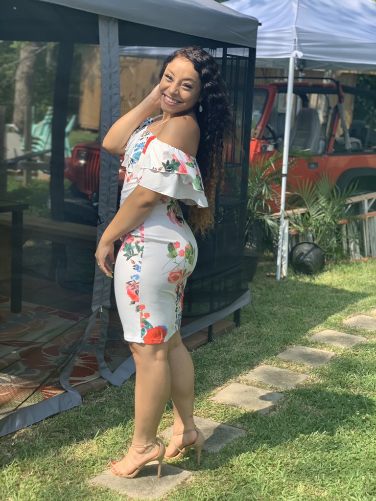 AlexisBreJonet_'s tweet photo. Happy Resurrection Day!! 🐣 https://t.co/7rEGCNmKCD