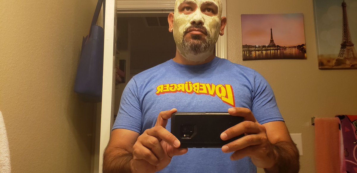 mrbravo365's tweet photo. We tried the @AztecClay Health &amp; Beauty Secret this weekend and it's pretty dope. Miss @RyannWinter11 put me onto it (she got dope skin) so here we are tryin a lil #selfcare. 

Lil sis @hotstarkiss &amp; bff Ciara tried it &amp; it was good, it left our faces very smooth and fresh. ⁹/10 https://t.co/U51mb3CJrx