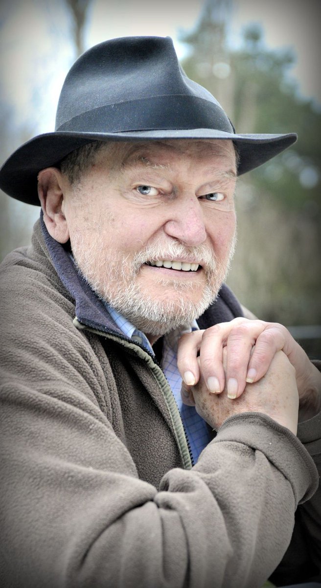 jipe0043's tweet photo. Disparition du comédien #MauriceBarrier, 87 ans, mort sur le front du #coronavirus. Une centaine de rôles à l'écran dont certains inoubliables chez Deville, Rappeneau, Giovanni, Robert, Annaud, Veber, Deray, Planchon et plein d'autres dont Rossellini et Fellini. Excusez du peu ! https://t.co/DZlzUyTpMf