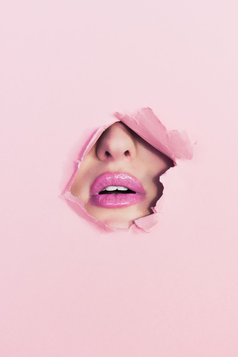 Leicorto's tweet photo. Color your mood #lipstick #beyou #prettylady #pinklips https://t.co/860B78X1Fn