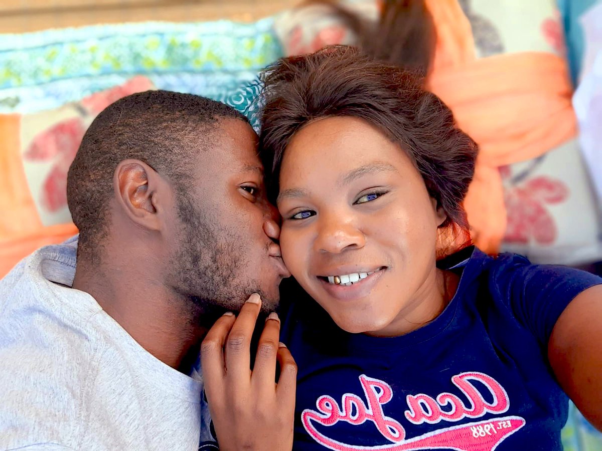 AwakeSp's tweet image. Love calms u down❤️