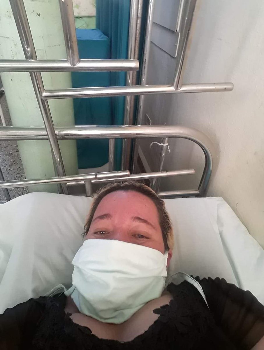 NelvaIsmarays's tweet photo. Todos conocemos la historia desgarradora @DamasdBlanco #UNPACU Yilennis Aguilera q a sido víctima d todo tipo d amenazas, maltratos, represión, golpizas hasta hacerla abortar x manos d esbirros d esta dictadura ASESINA d Raúl Castro y ahora su títere @DiazCanelB @jdanielferrer https://t.co/AG2TSm6AmW