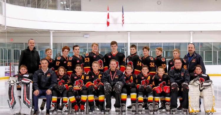 HometownHockey's tweet photo. These #OMHA Co-Champions earned their #RedHats! https://t.co/i6ReN89Eb5

Minor Atom A: New Hamburg Huskies
Peewee A: @stmha
Peewee AE1: @BMHAJRBulls
Minor Bantam AE1: Halton Hills Thunder https://t.co/gm9bQde1v5