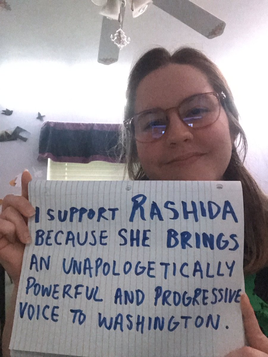 EmmaOrganizes's tweet photo. Grateful to share a beautiful virtual Passover seder with @jvplive and @RepRashida tonight! #JewsForRashida https://t.co/qPJGxKT0rB