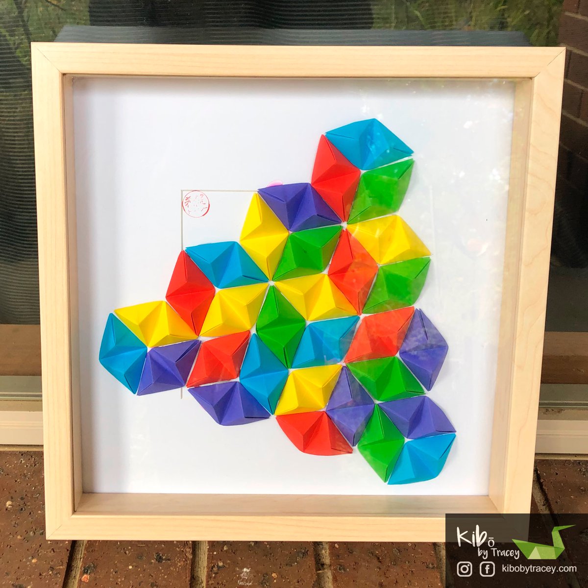 aussiestorm65's tweet photo. So I made this with the 5 precious colours. 30cm x 30cm in size. @arashi5official do you like it ? 🤪#ARASHI #嵐 #Origami #kibōbytracey #isocreativity https://t.co/qNuUyed1fh