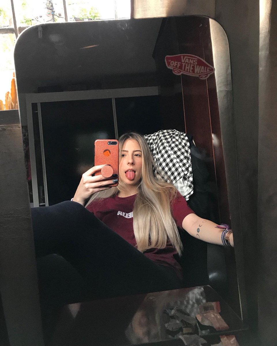 bea_chatriz's tweet photo. N creio que vcs.passaram 23 dias avaliando pintos, mas estou avaliando ainda kkkk
#PINTOAWARDSDIA23 
#PINTOAWARDSDIA21 
#PINTOAWARDSDIA22 https://t.co/EUWIlKZTrs