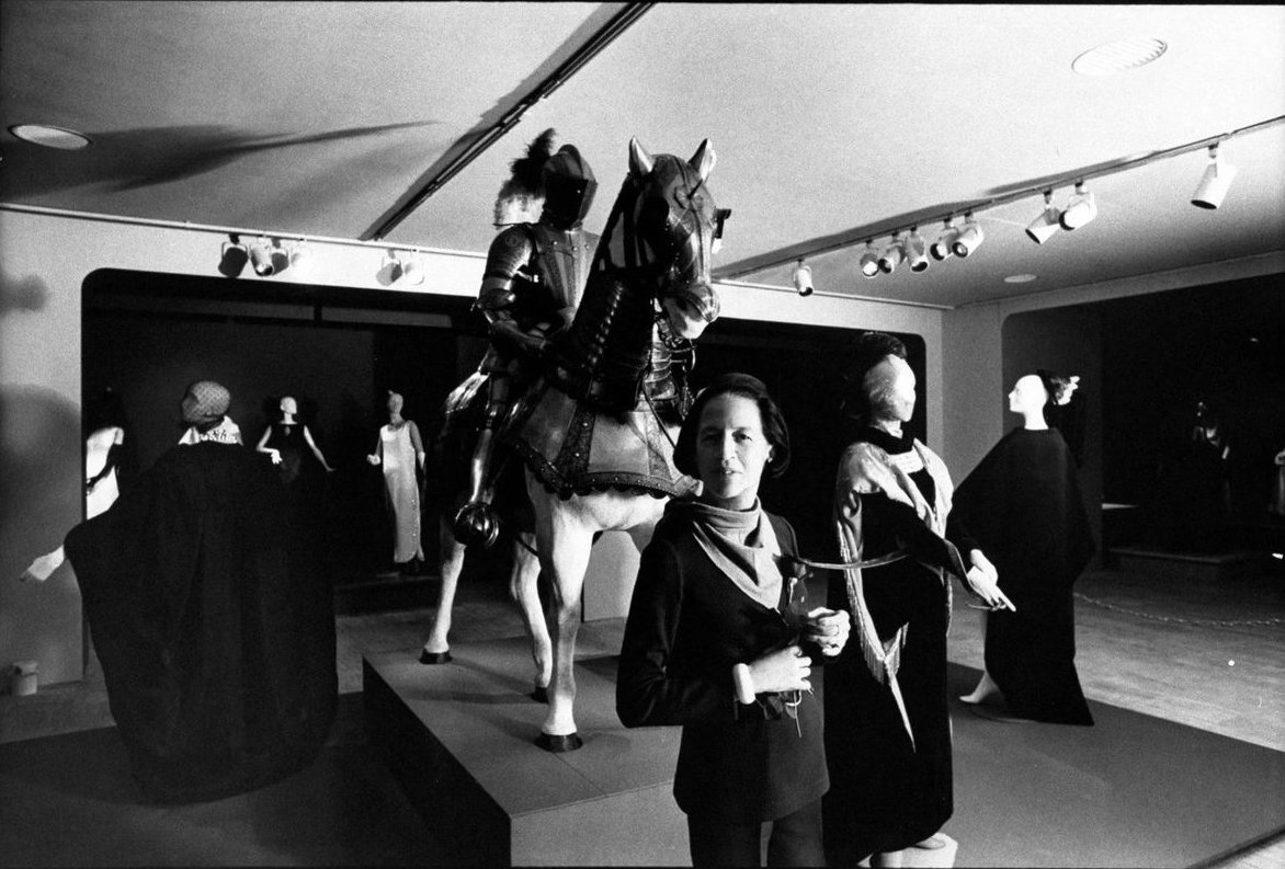 Invitations were mailed out to celebrities, and slowly the Met Gala became one of the most important nights on the NYC social calendar. The event moved to the basement of the museum, where the costume exhibition would be staged.