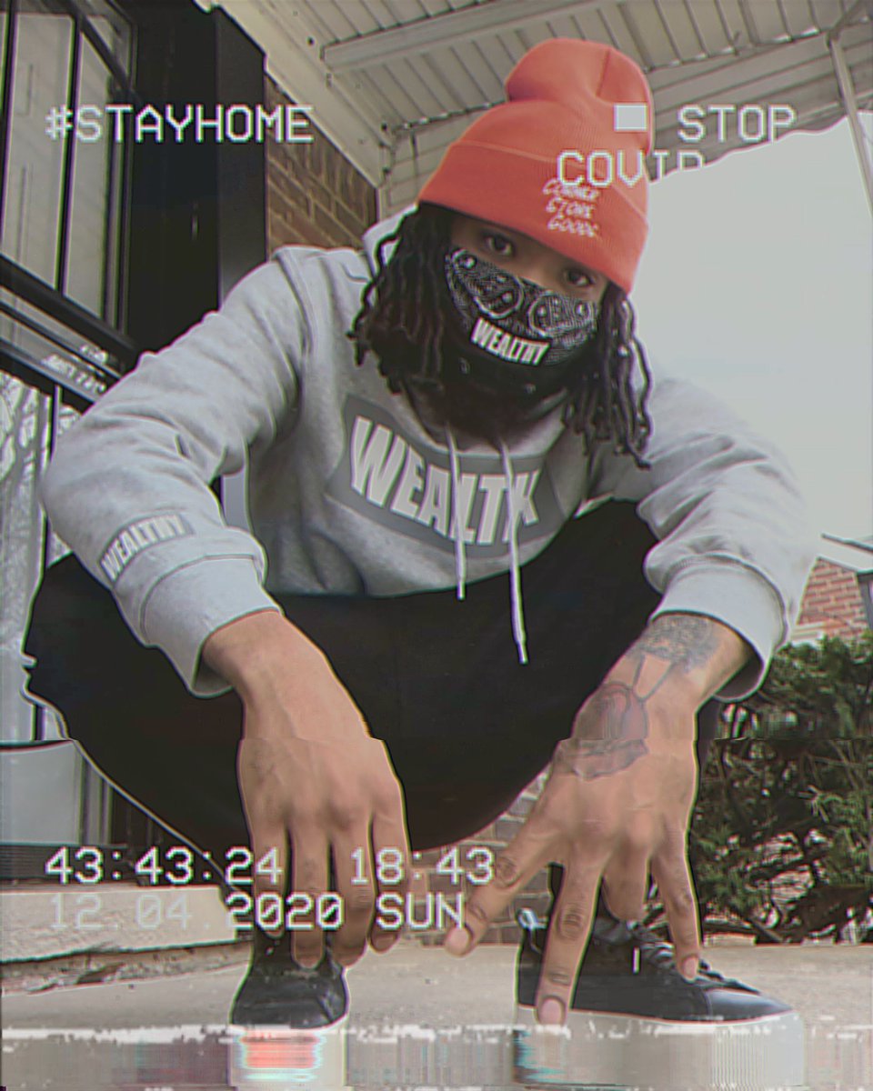 uncwhlgn's tweet photo. these my easter pics. 🕊 https://t.co/6DqYopMapV