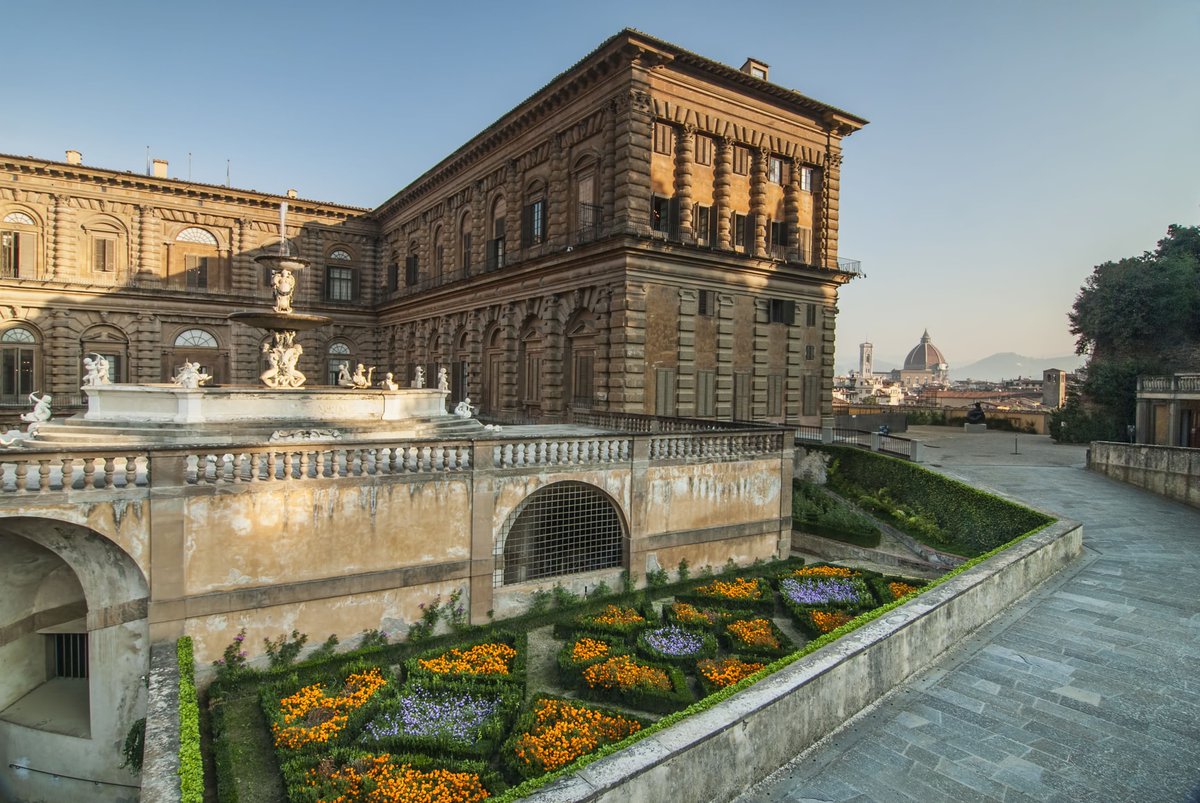 palazzo pitti- renaissance palace in florence beyond river arno- used to be residence for the medici family, then habsburg-lorraine dynasty and later house of savoy- today there are museums and galleries- the palace is connected to the boboli gardens