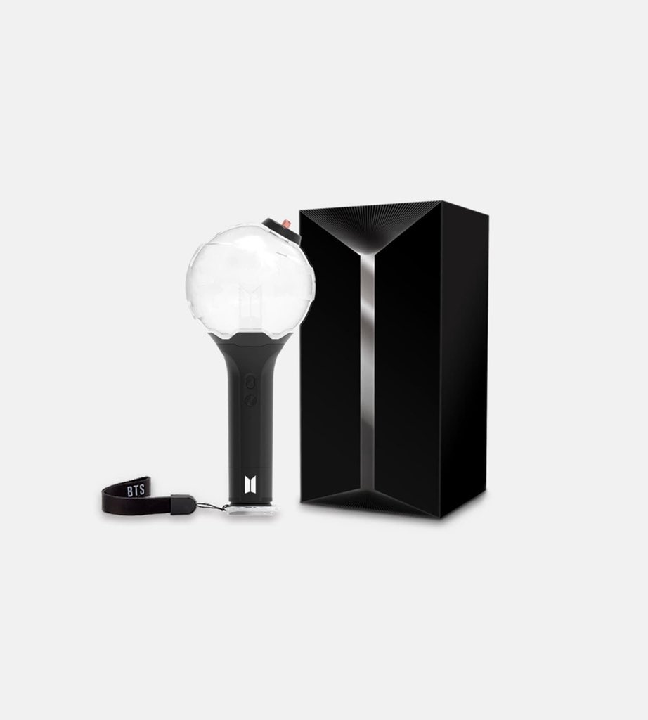 namjoonsmuIIet's tweet photo. ☁️ BTS LIGHT STICK GA ☁️

♡ mbf @namjoonsmuIIet 
♡ rt + like 
♡ ww 
♡ comment below your country + favorite bts song 
♡ ver. 3 
♡ ends tba 

☁️ tag friends for extra entries https://t.co/KsLBEUOXZF