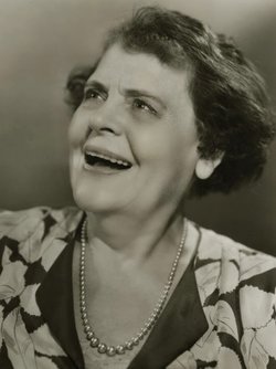 20: Marie Dressler/Peg Phillips, both best-known in their sixties
