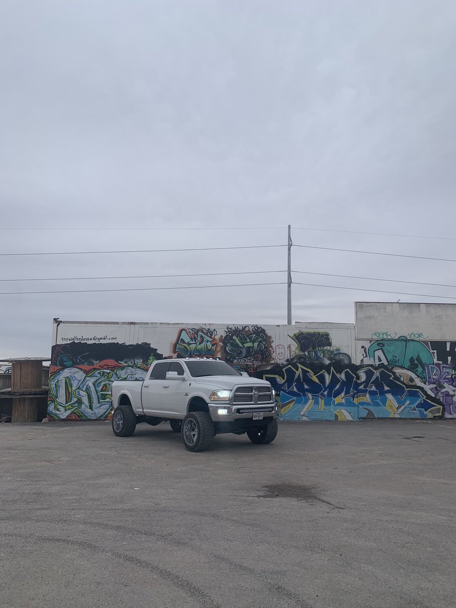 Taylormcginnis7's tweet photo. Bored at work, let’s start a TRUCK THREAD! 
Drop em ⬇️⬇️  and followwww! https://t.co/3fy8rh9F2q