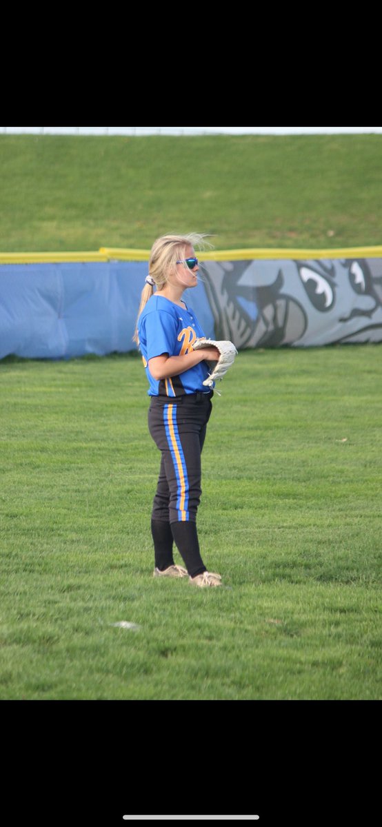 KD Softball tweet media