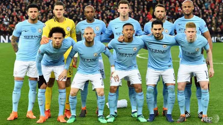 BEST FOOTBALLING SIDE YOU& #39;VE EVER SEEN?- Manchester City 2017/18- Barcelona 2011/12- Manchester United 2007/08- Liverpool 2018/19(NOT HERE? MENTION IT)