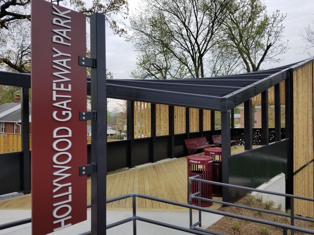 DarusSalaam's tweet photo. Pictures from the The Hollywood Gateway Park in College Park, Maryland

Really nice design and usage of space at the corner of Edgewood Road and Route 1

#CollegePark #UMD #AlHudaSchool https://t.co/2WczRUk6p6